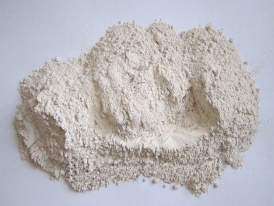 沸石粉作為摻和劑加入混凝土中的作用原理是什么？
